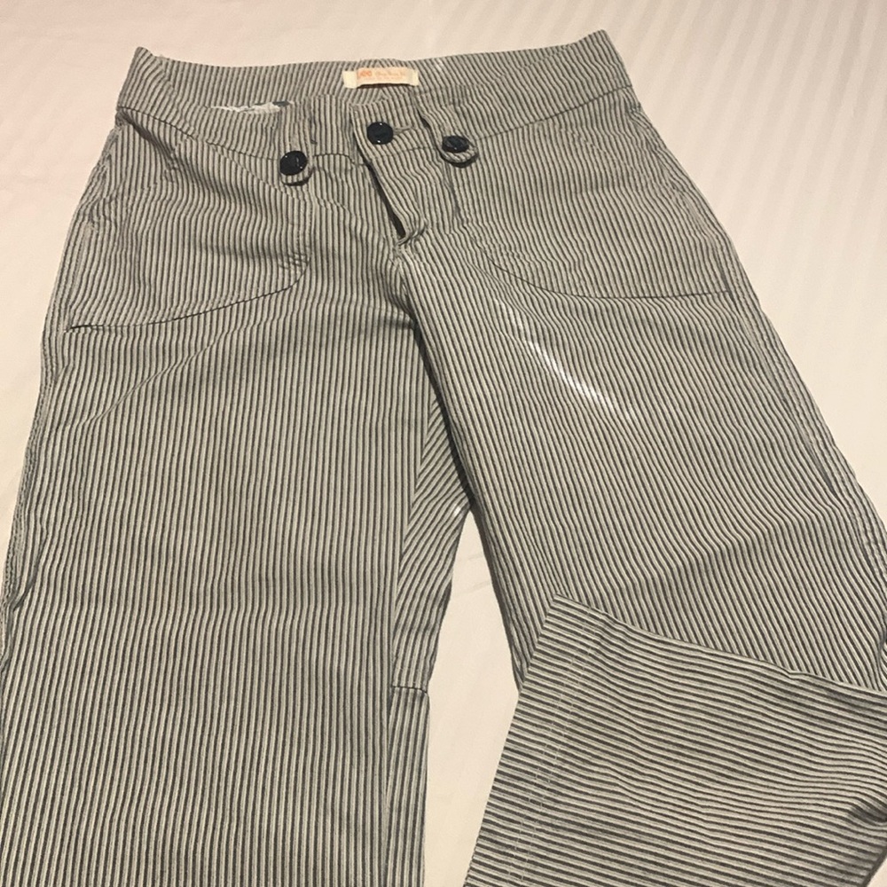 Lee Pants